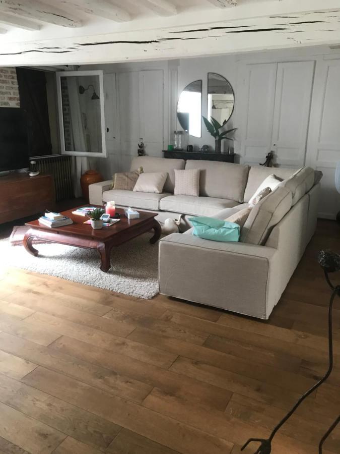 Chez Leo Apartment Marboue Bagian luar foto