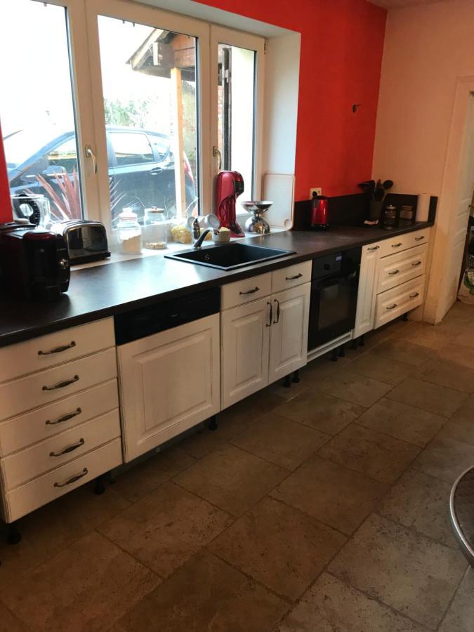 Chez Leo Apartment Marboue Bagian luar foto