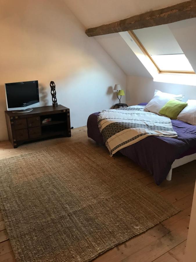 Chez Leo Apartment Marboue Bagian luar foto