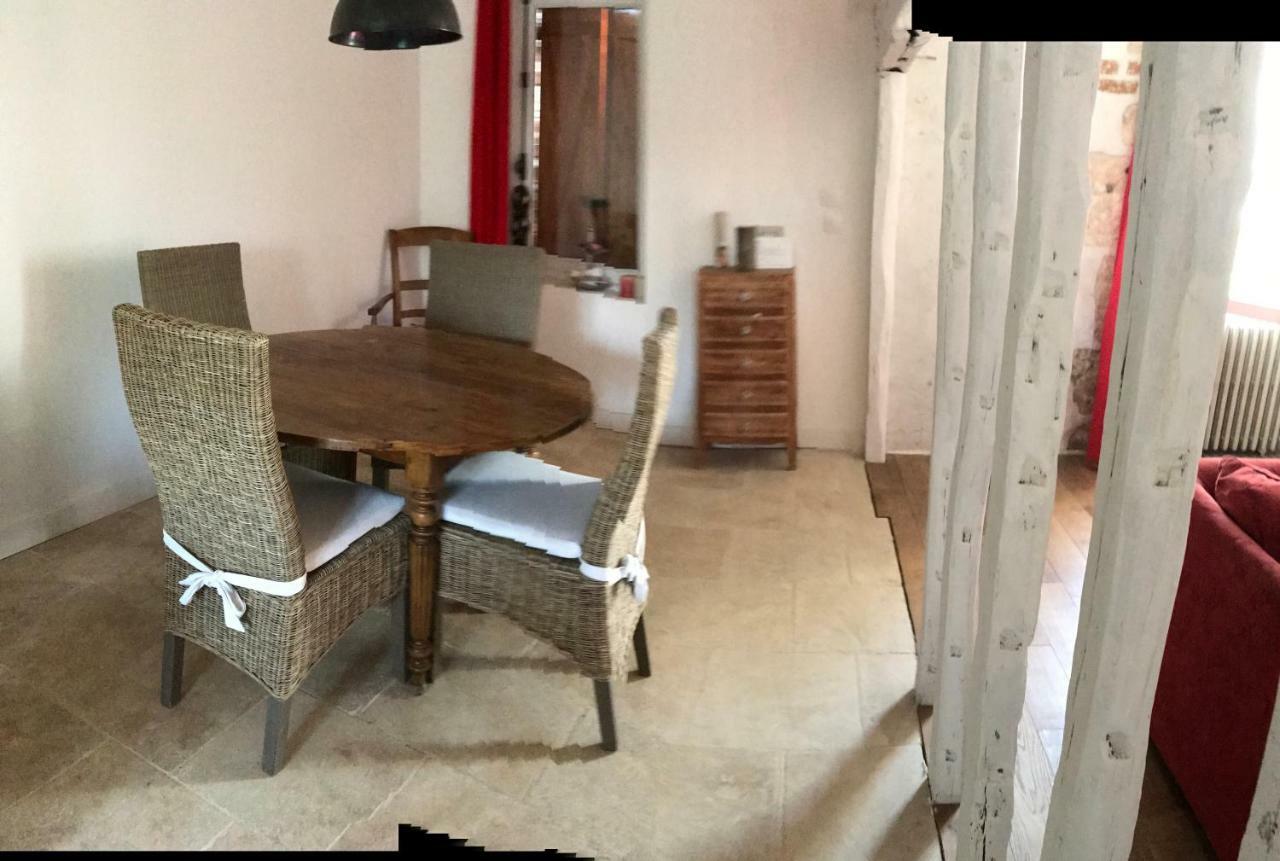 Chez Leo Apartment Marboue Bagian luar foto